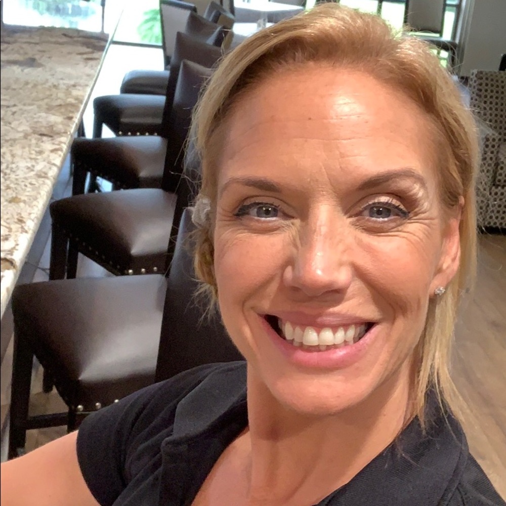 Meet your Posher, Brooke